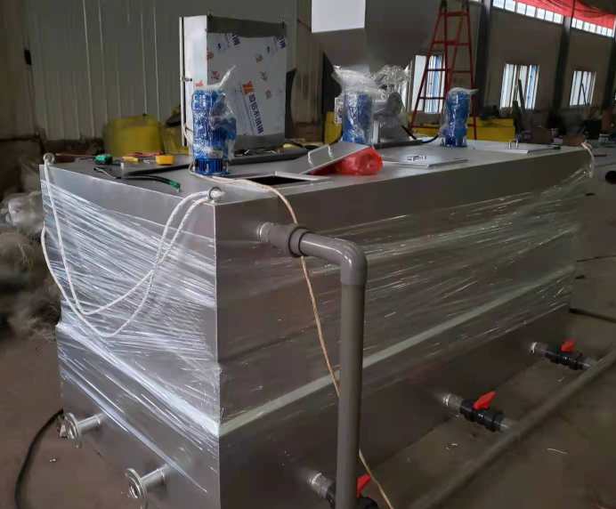 全自動(dòng)加藥裝置設(shè)備用途，全自動(dòng)智能加藥裝置價(jià)格，加藥裝置詳細(xì)介紹02